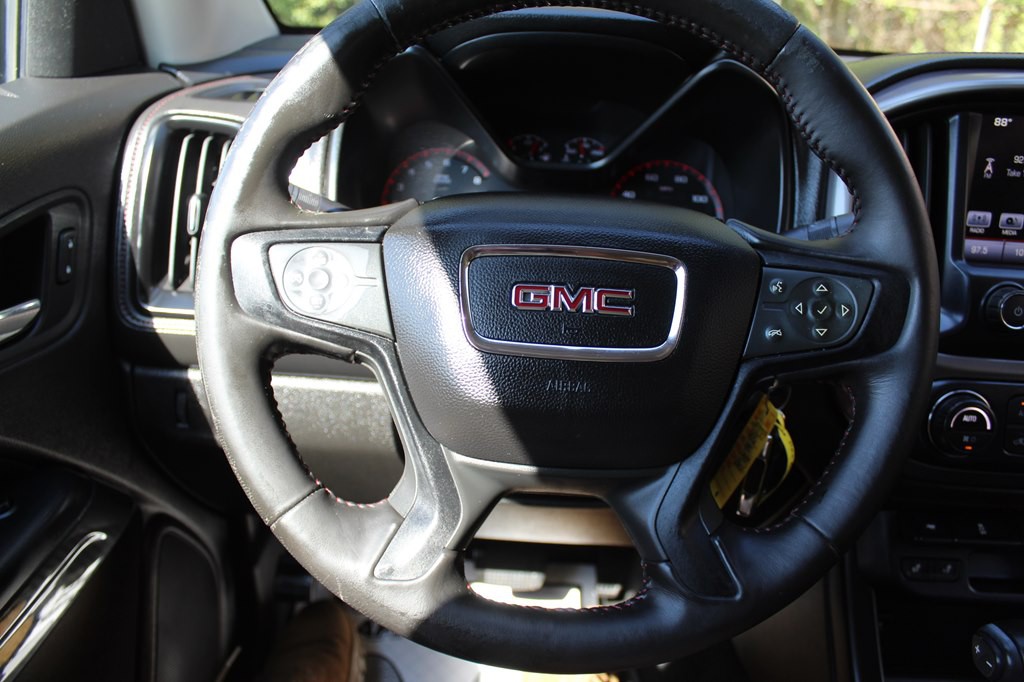 2016 GMC Canyon Image 38