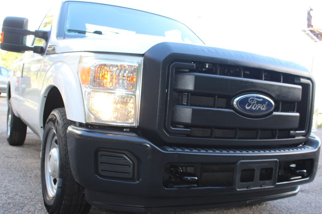 2016 Ford F-250 Image 2