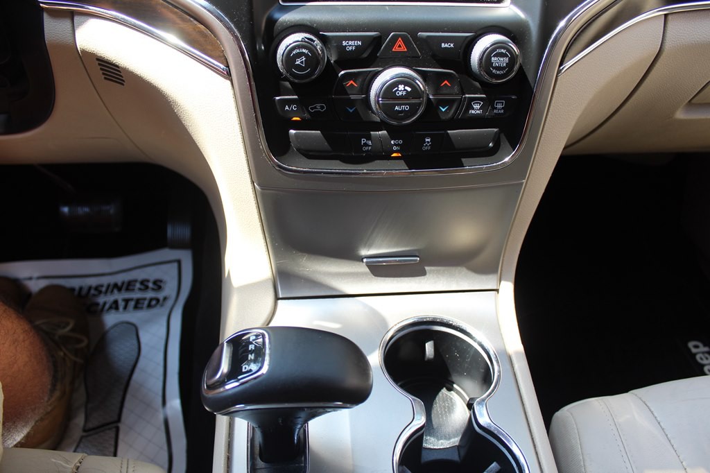 2014 Jeep Grand Cherokee Image 40