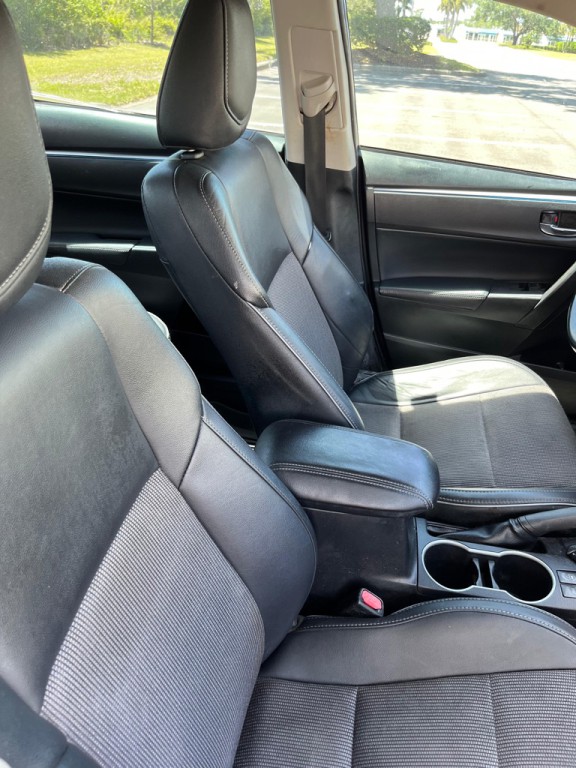 2016 Toyota Corolla Image 15