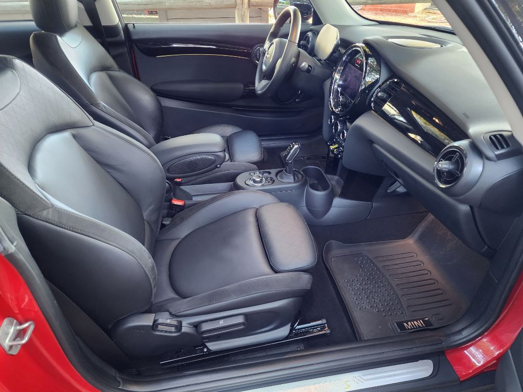 2022 MINI Cooper Image 27