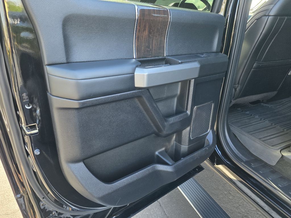 2017 Ford F-250 Image 21