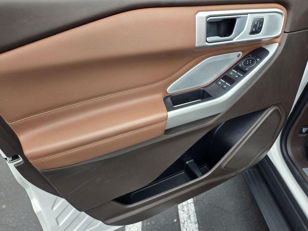 2023 Ford Explorer Image 21