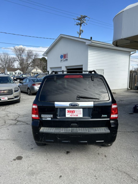 2010 Ford Escape Image 2