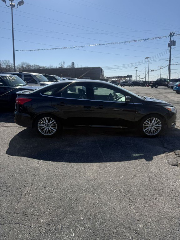 2015 Ford Focus Image 4
