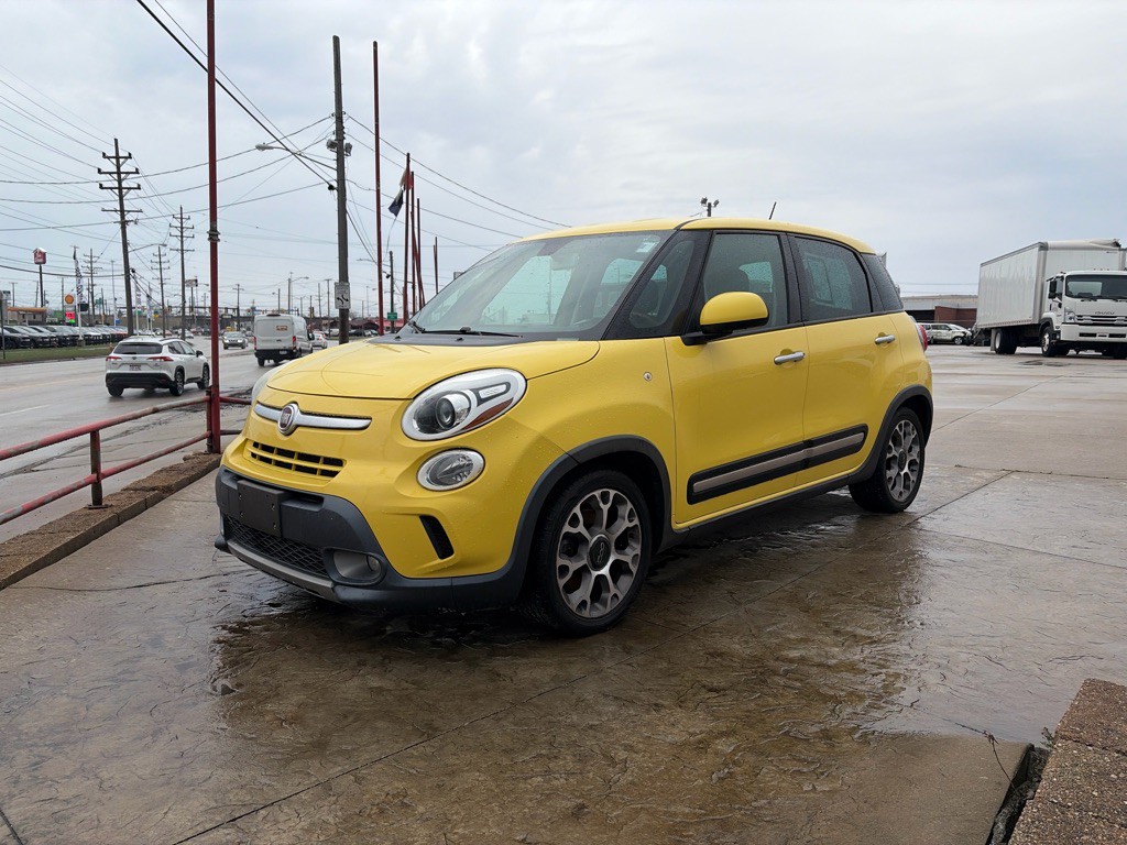 2014 FIAT 500L Image 7