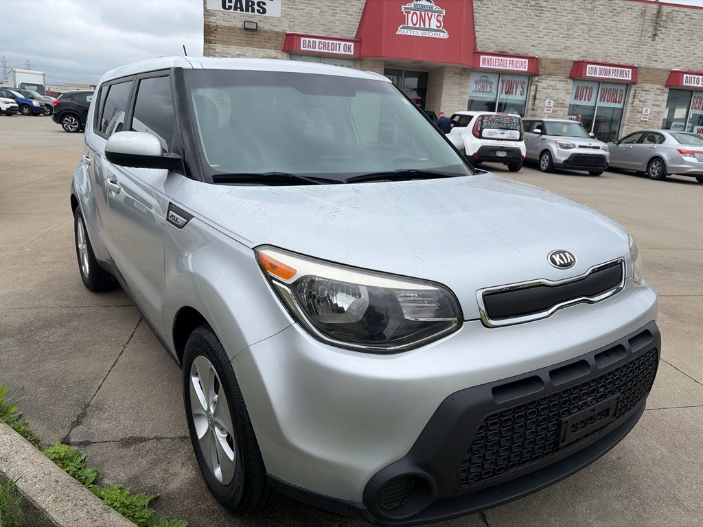 2015 Kia Soul Image 2