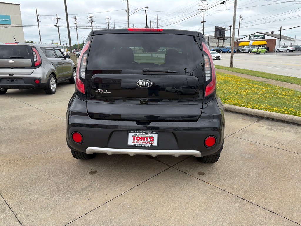2017 Kia Soul Image 3