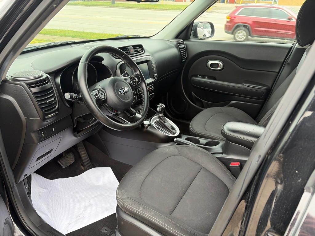 2017 Kia Soul Image 5