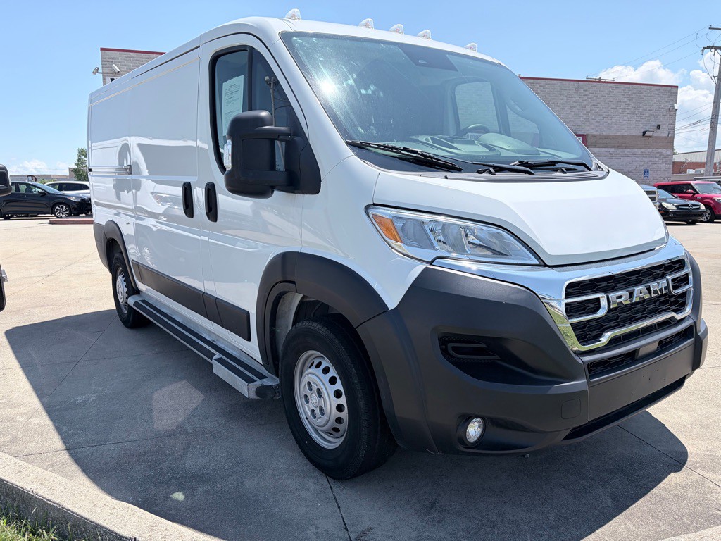 2025 RAM Promaster Image 3