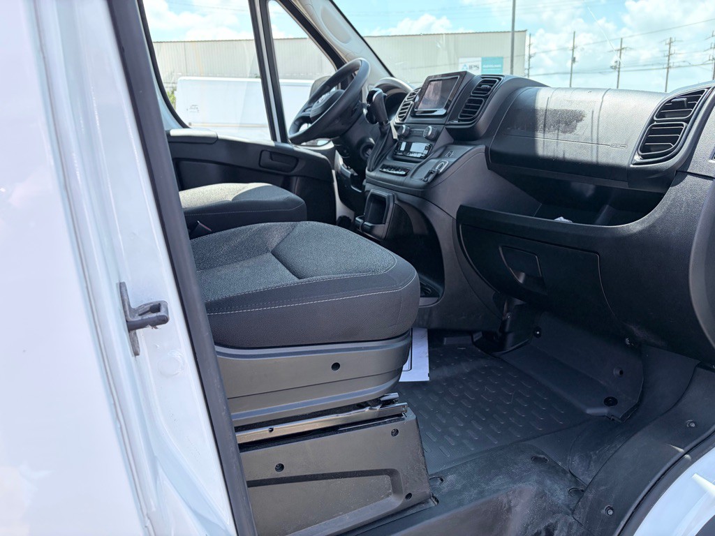 2025 RAM Promaster Image 8