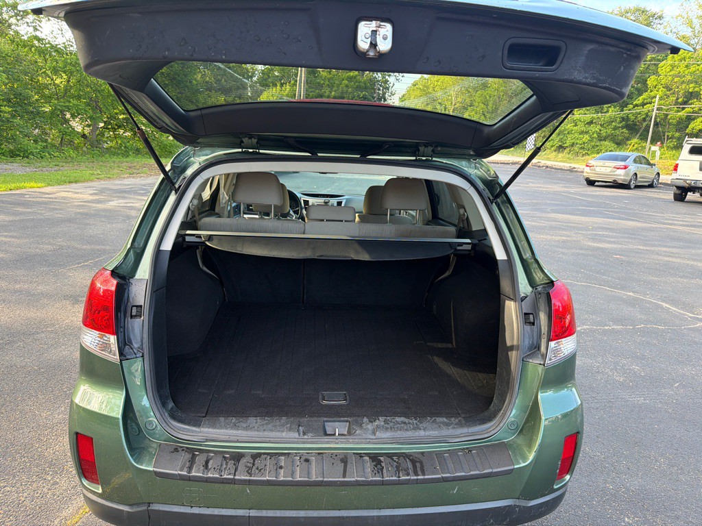 2014 Subaru Outback Image 17