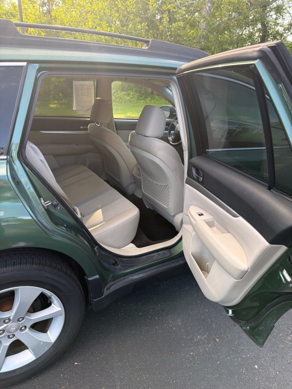 2014 Subaru Outback Image 19
