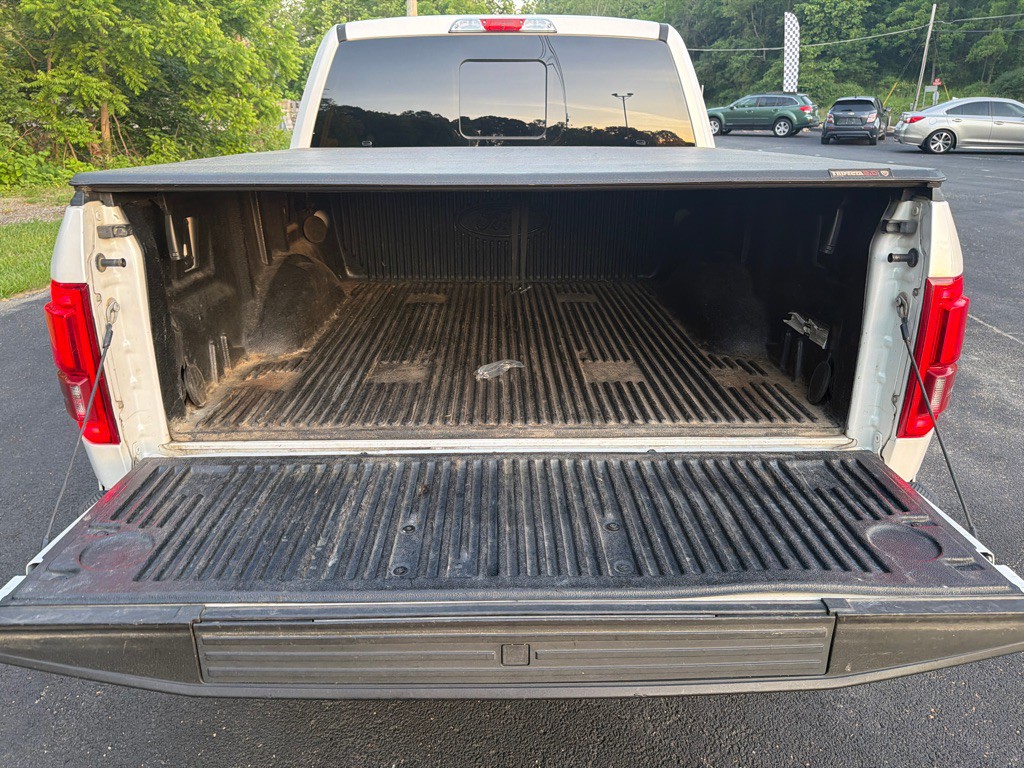 2017 Ford F-150 Image 8