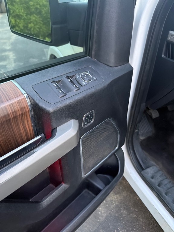 2017 Ford F-150 Image 19