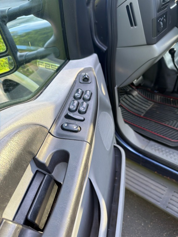 2005 Ford F-250 Image 14