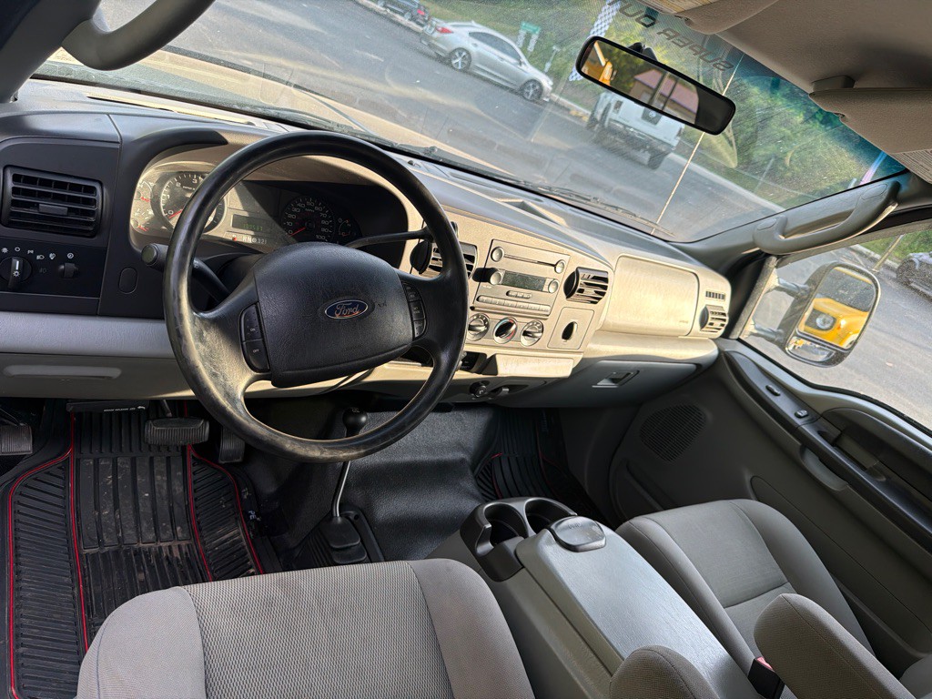 2005 Ford F-250 Image 15