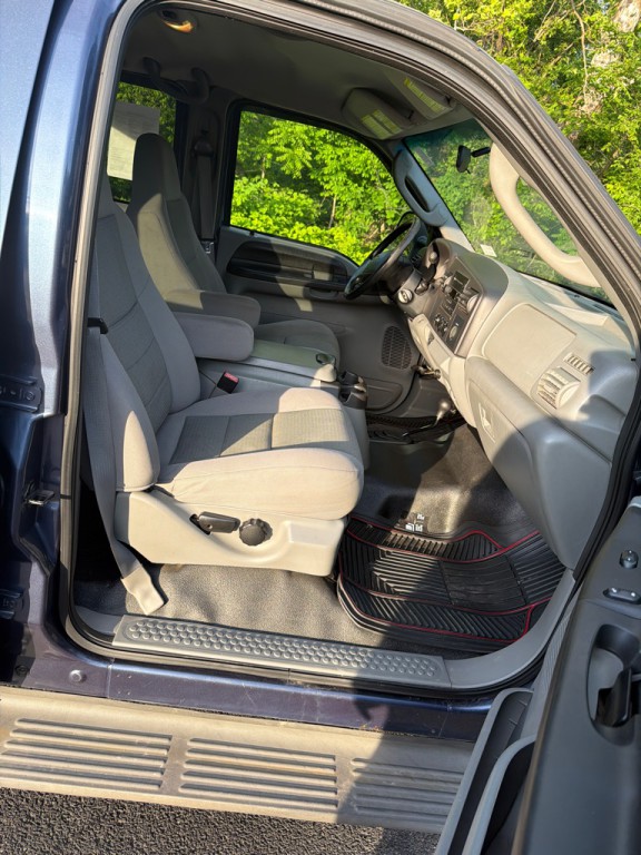 2005 Ford F-250 Image 23
