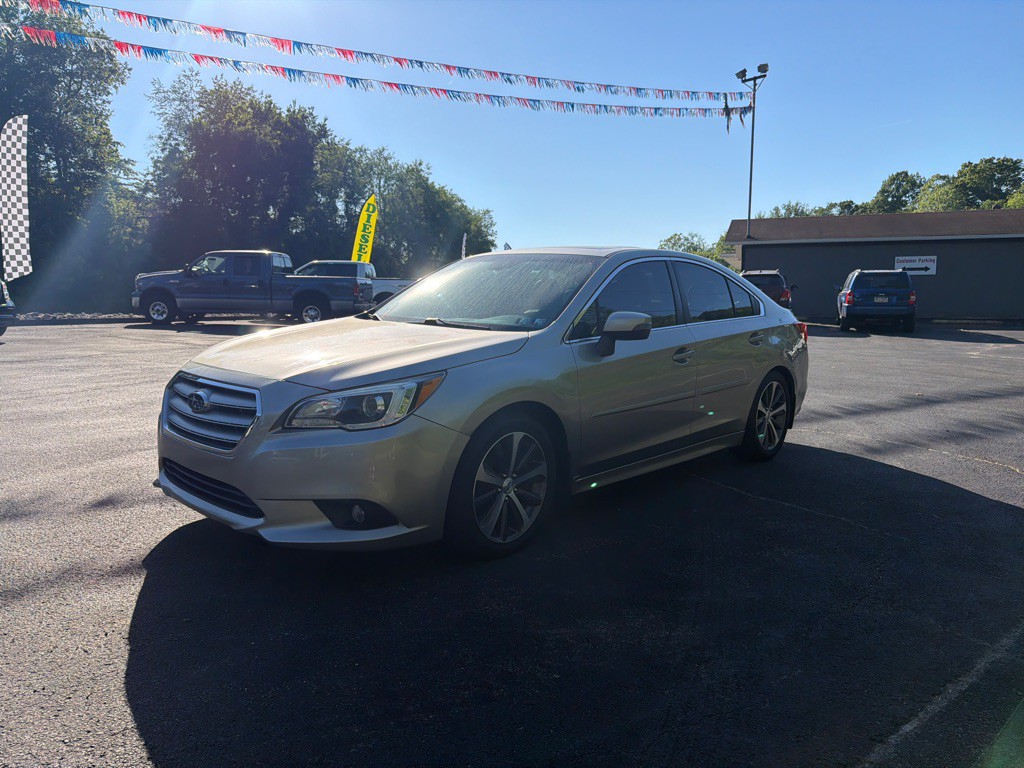 2016 Subaru Legacy Image 4
