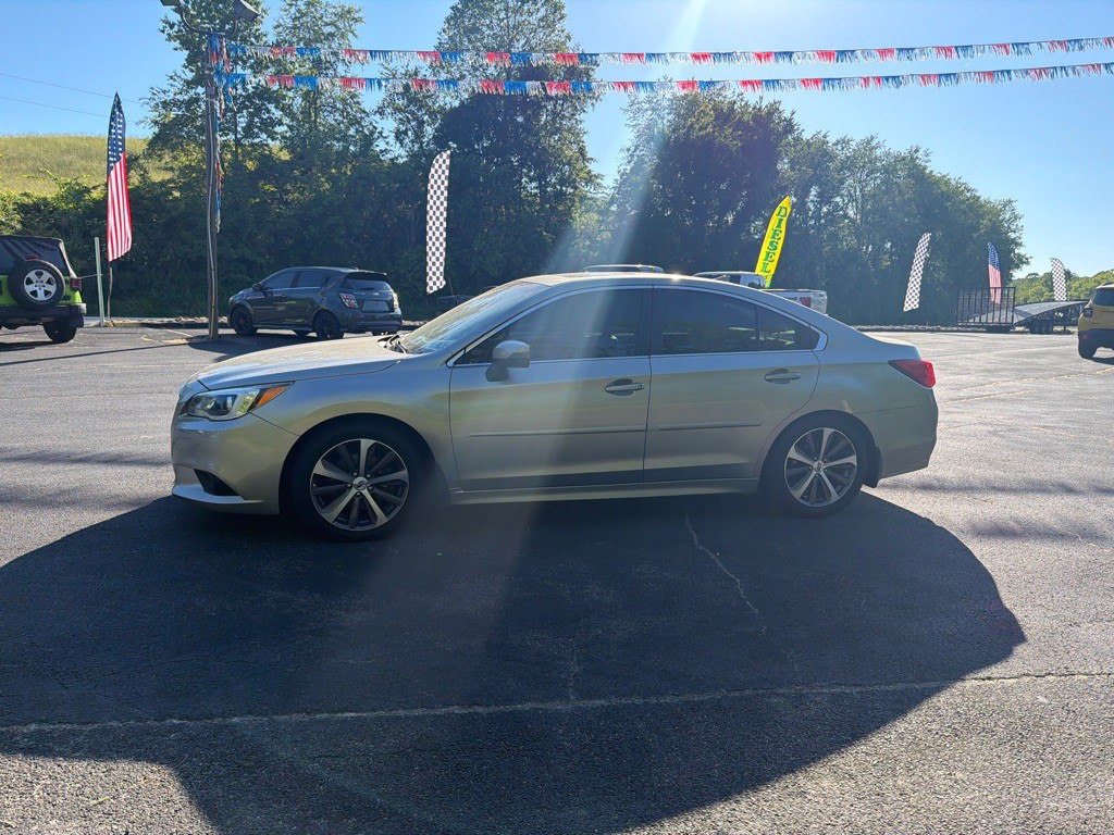 2016 Subaru Legacy Image 5