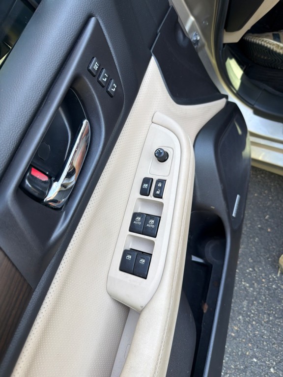 2016 Subaru Legacy Image 21