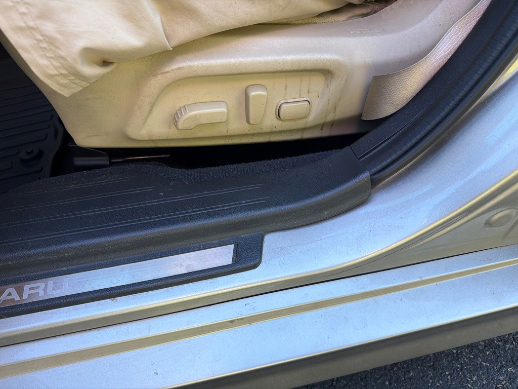 2016 Subaru Legacy Image 22