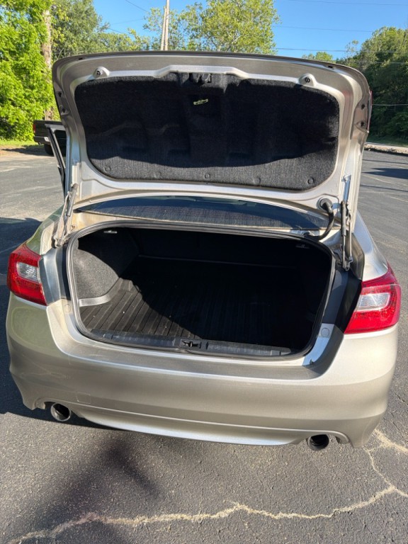 2016 Subaru Legacy Image 23