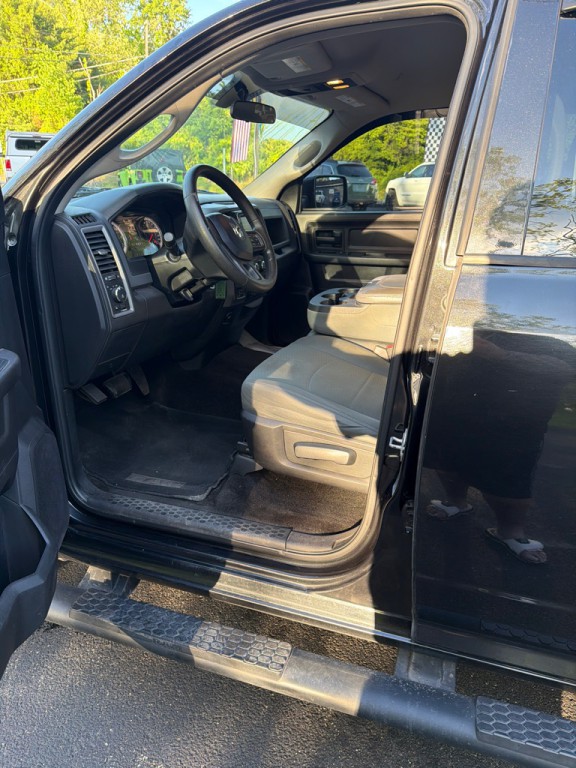 2017 RAM 1500 Image 7