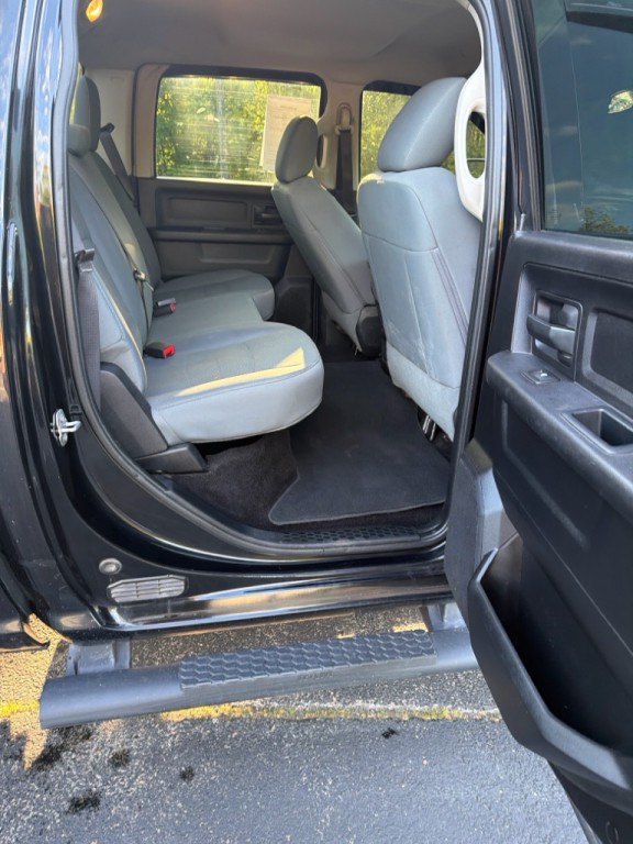 2017 RAM 1500 Image 31