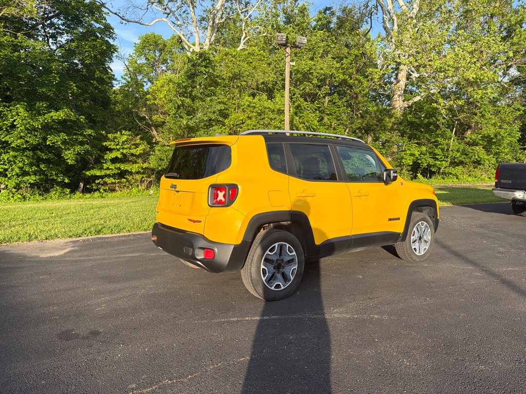 2015 Jeep Renegade Image 3