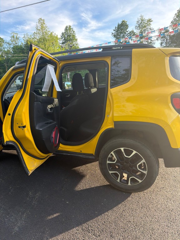 2015 Jeep Renegade Image 9