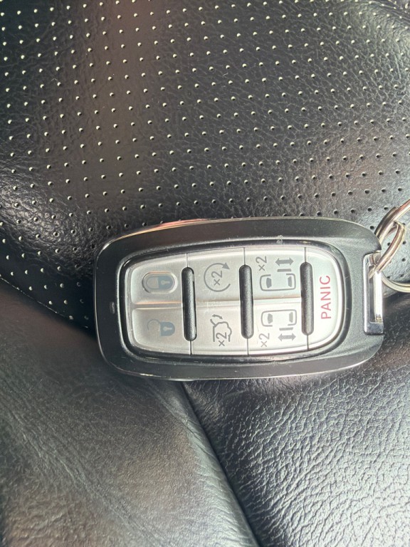 2018 Chrysler Pacifica Image 21