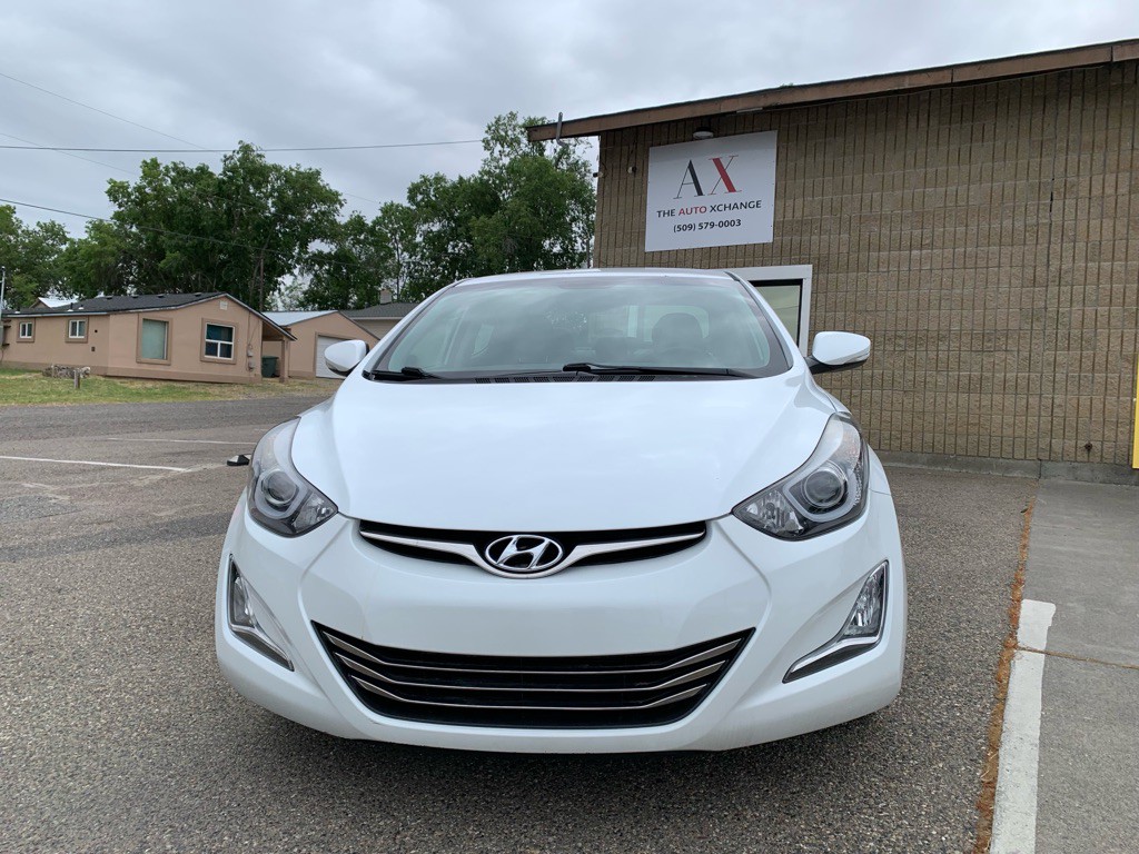 2015 Hyundai Elantra Image 8