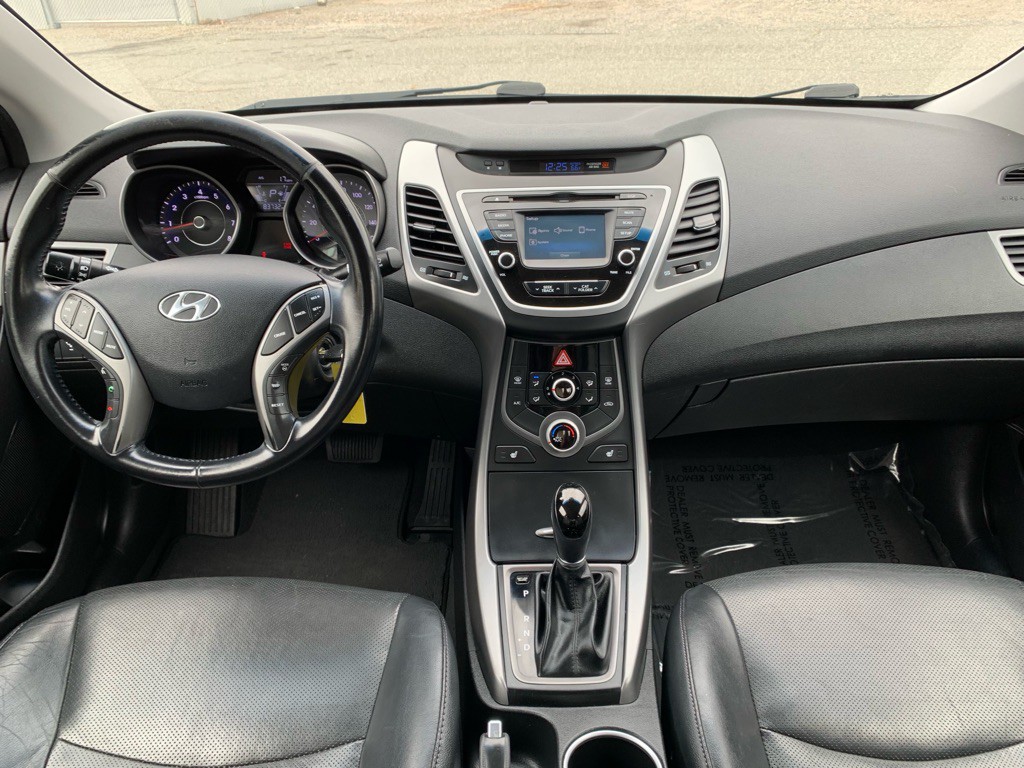 2015 Hyundai Elantra Image 10