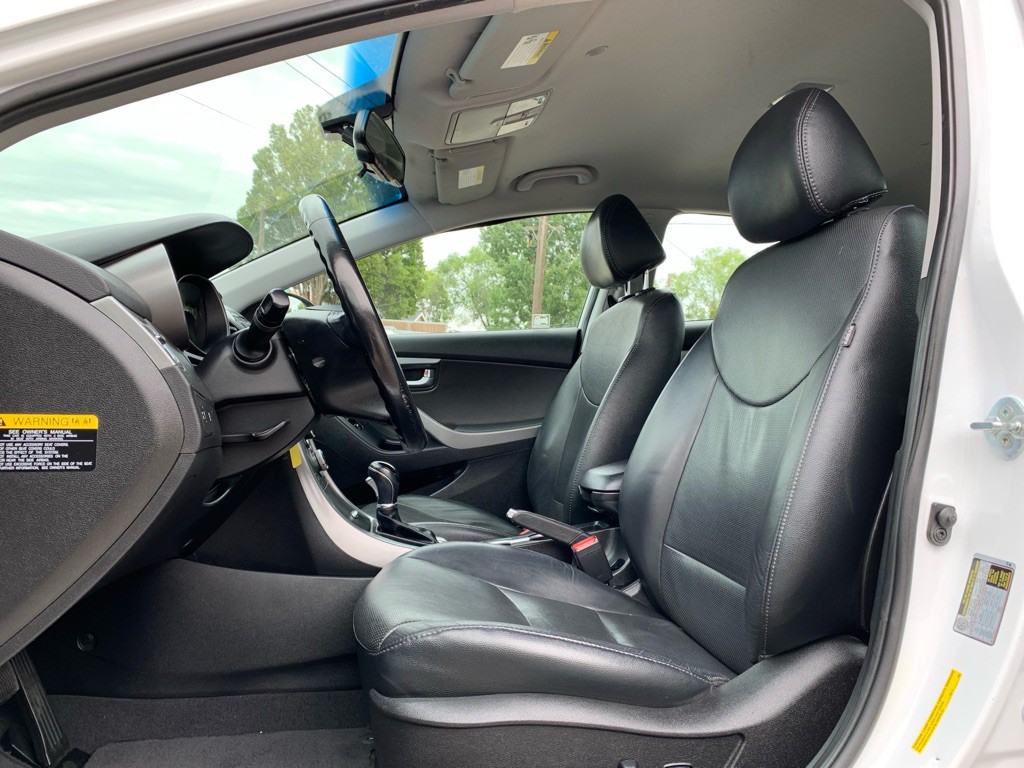 2015 Hyundai Elantra Image 11
