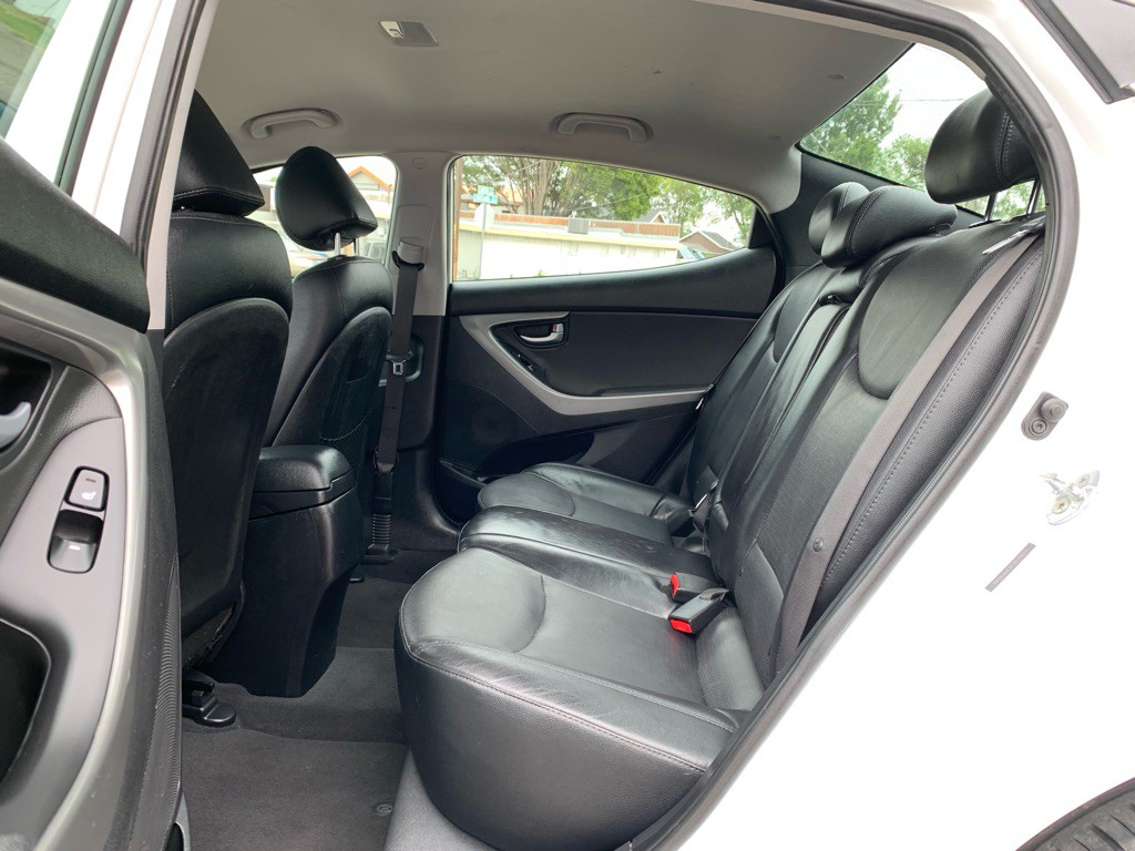 2015 Hyundai Elantra Image 14