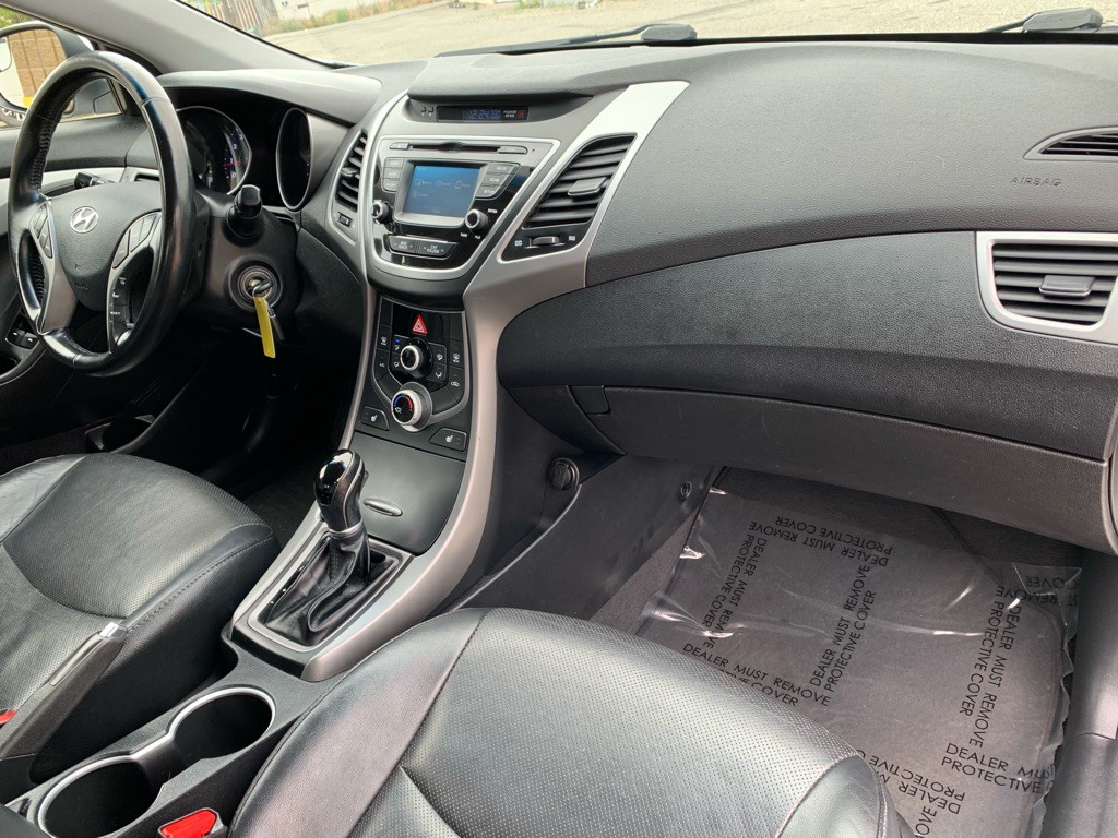 2015 Hyundai Elantra Image 15
