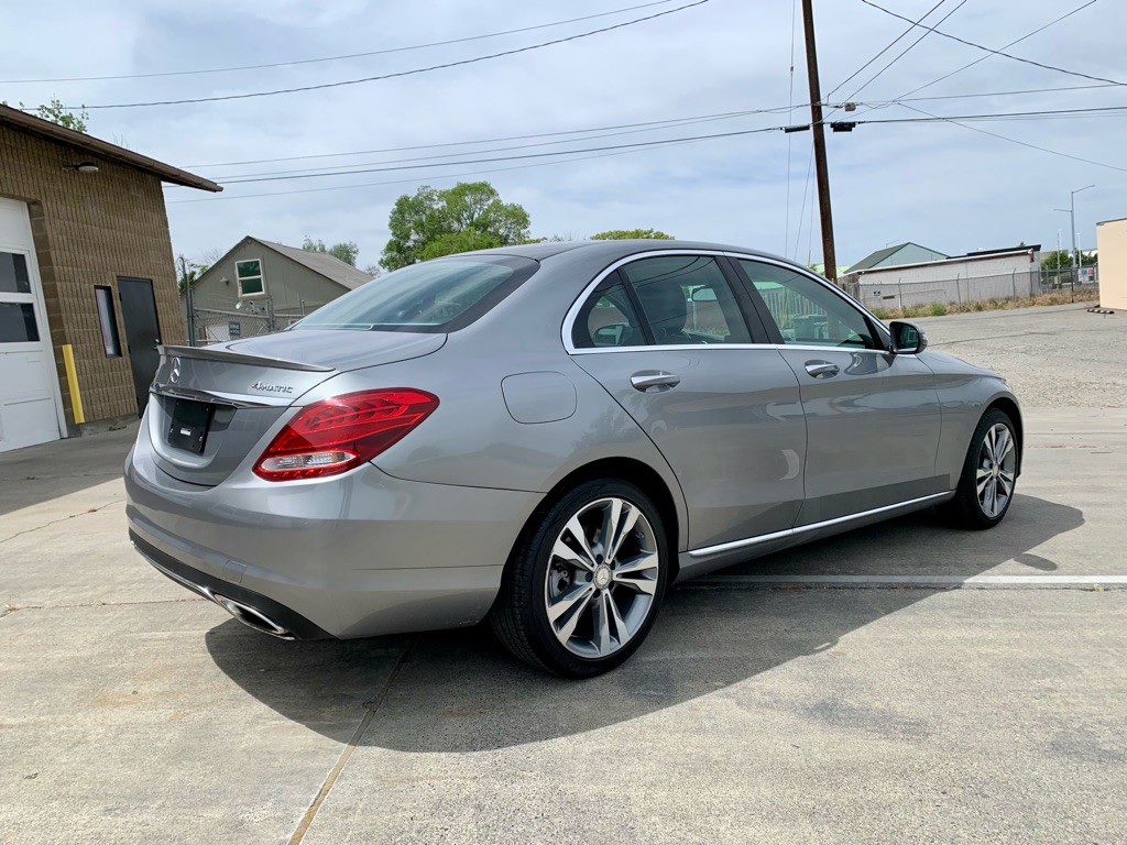 2016 Mercedes-Benz C-Class Image 5