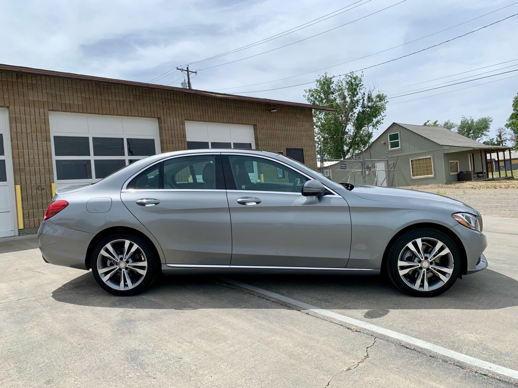2016 Mercedes-Benz C-Class Image 6
