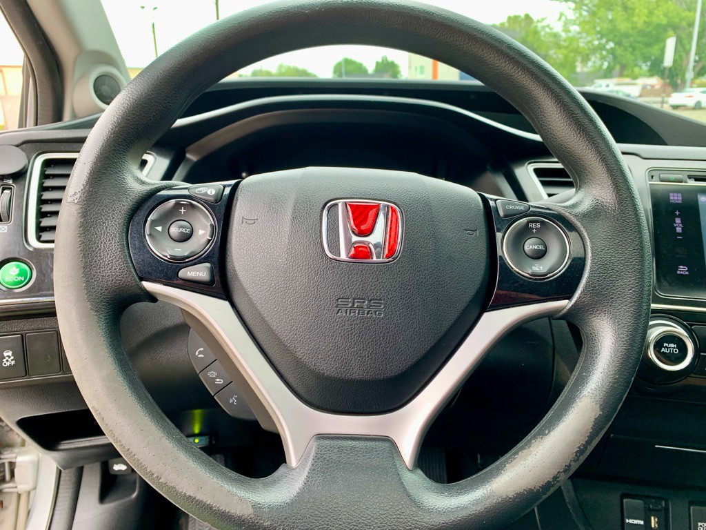 2015 Honda Civic Image 17