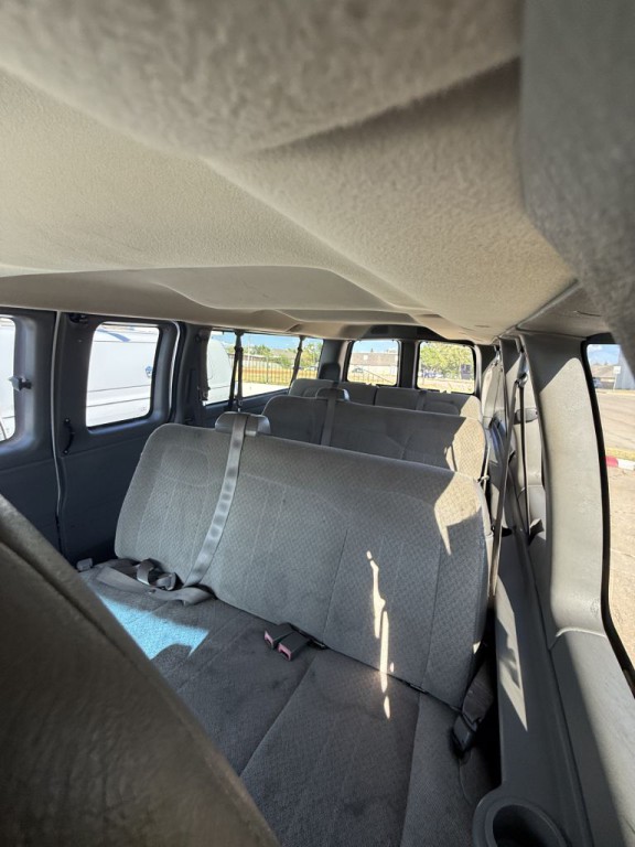 2013 Chevrolet Express Image 6