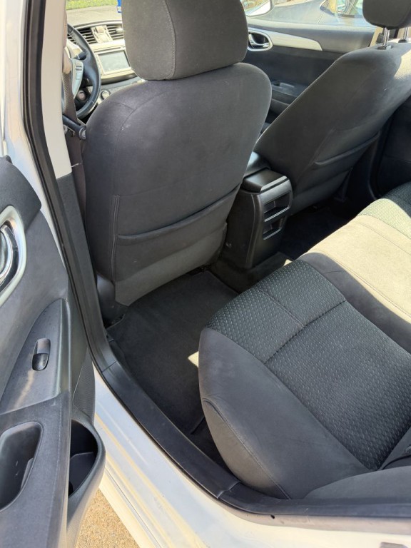 2014 Nissan Sentra Image 9