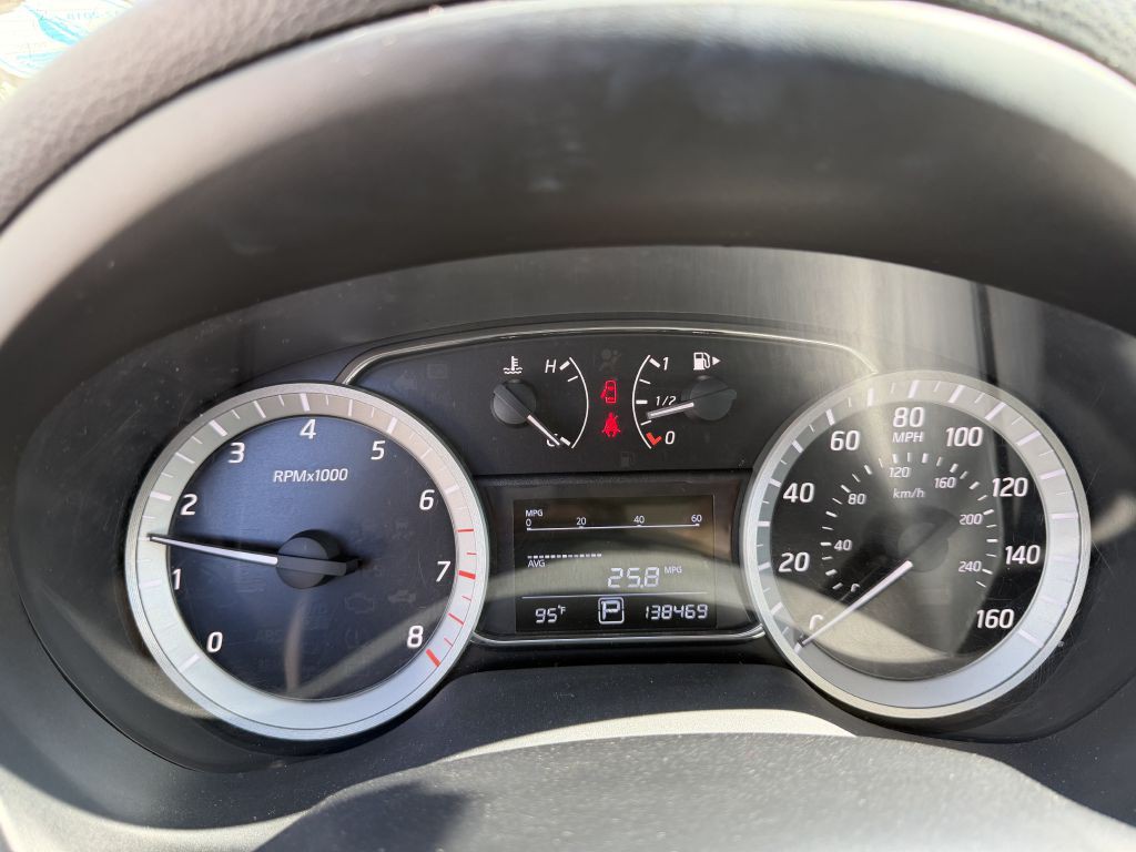 2014 Nissan Sentra Image 10