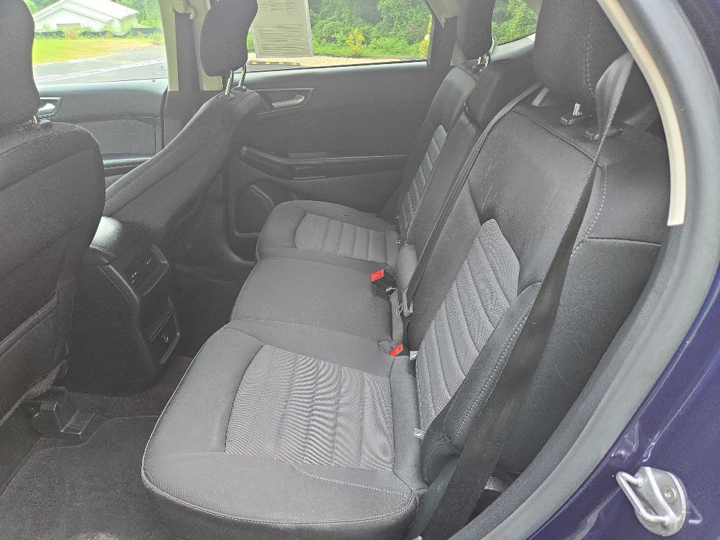 2016 Ford Edge Image 10