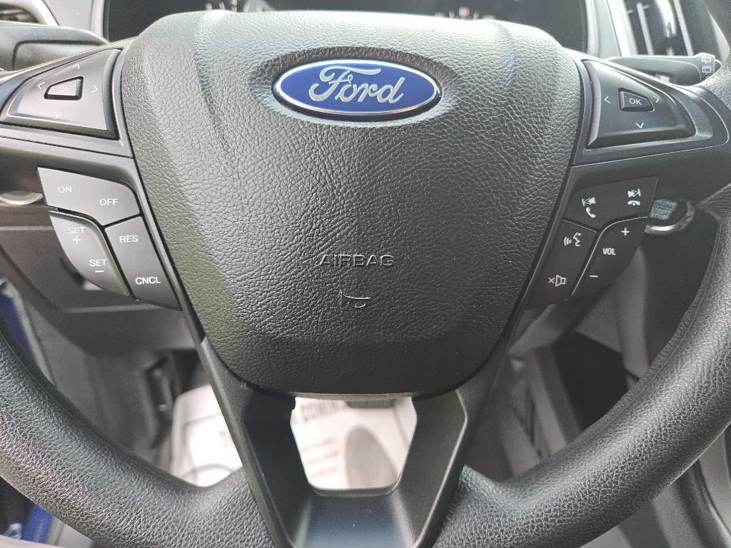 2016 Ford Edge Image 18