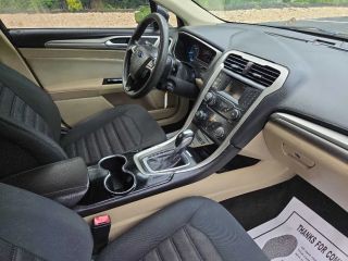 2015 Ford Fusion Image 12