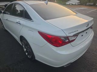 2011 Hyundai Sonata Image 21