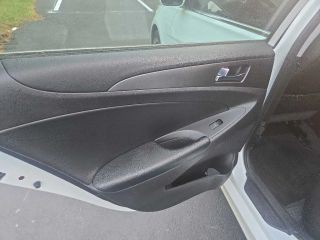 2011 Hyundai Sonata Image 22