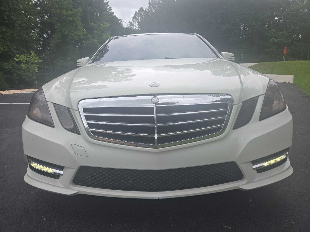 2012 Mercedes-Benz E-Class Image 1