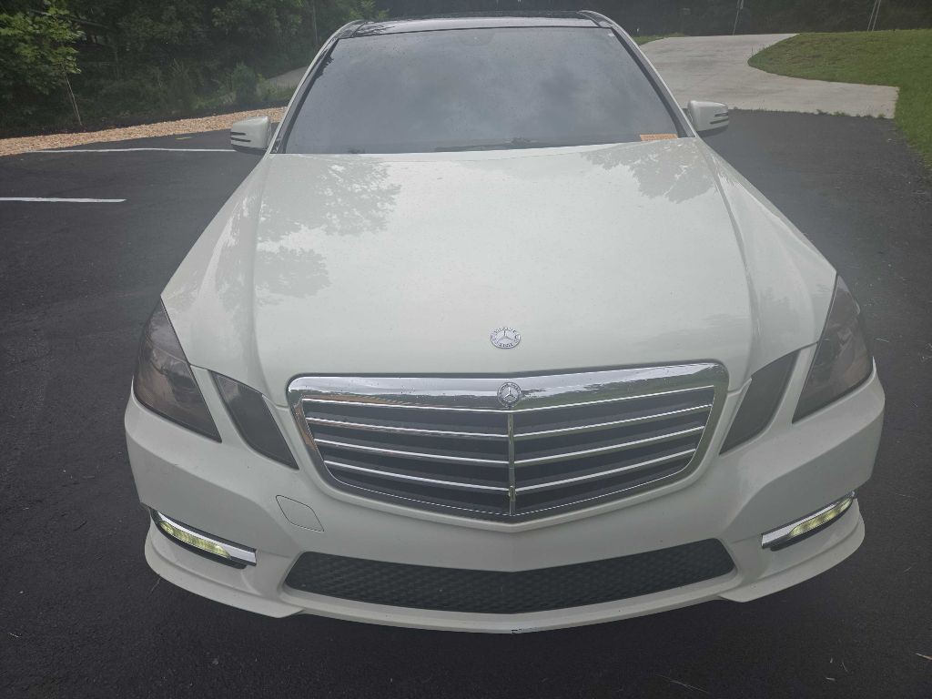 2012 Mercedes-Benz E-Class Image 2
